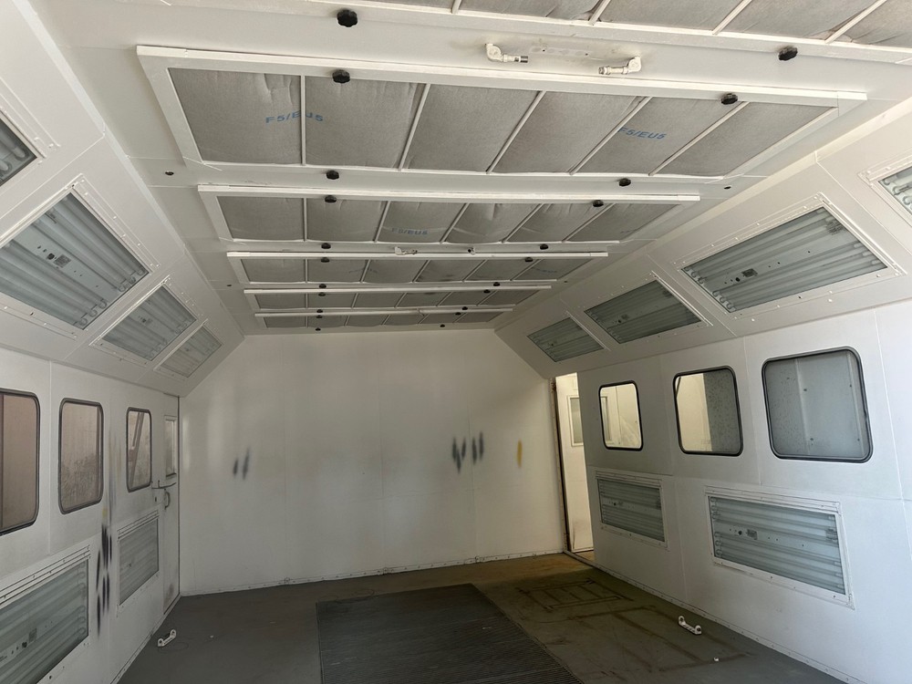 Used Down Draft paint spraybooth