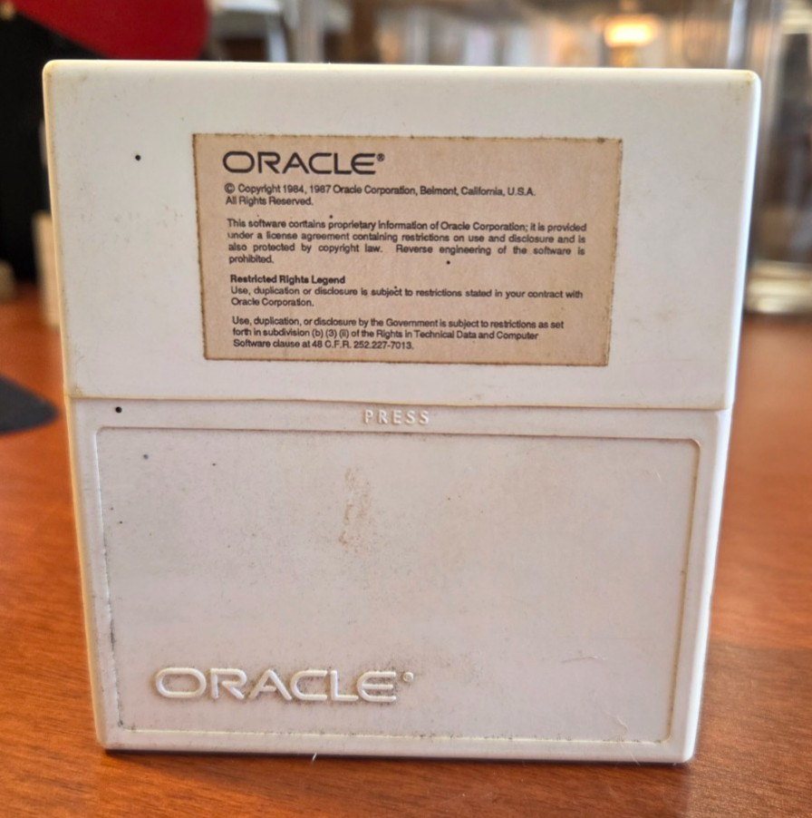 1987 Oracle Database Installation Software 3.5" Discs Total of 11 Discs