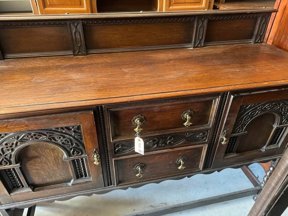 OAK BARLEY TWIST SIDEBOARD