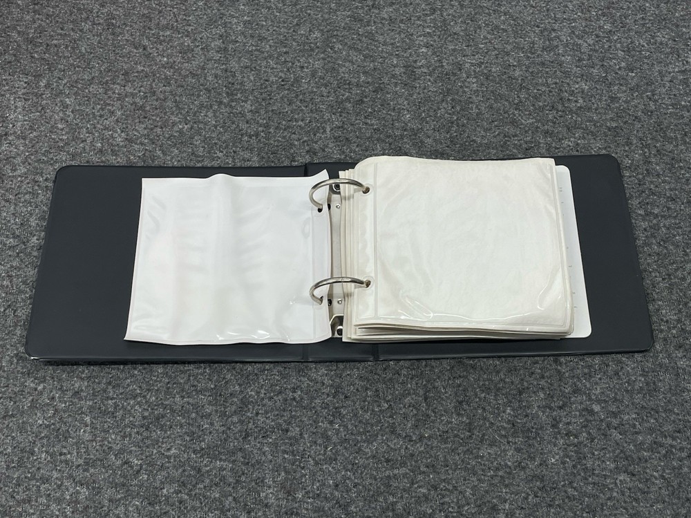 Vintage Gateway Software Disc Storage Binder w/ the Help Spot! CD