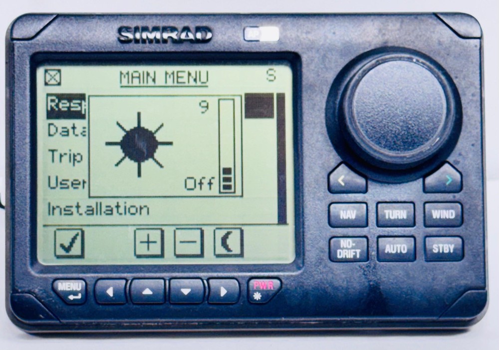 Simrad AP28 Autopilot Display  Controller