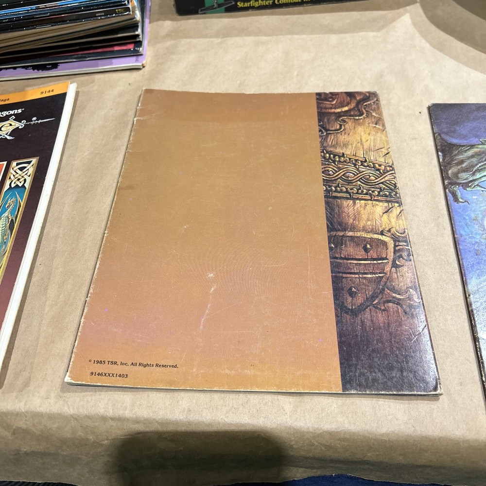 Dungeons and Dragons Dungeon Master’s Screen 9146 TSR 1985