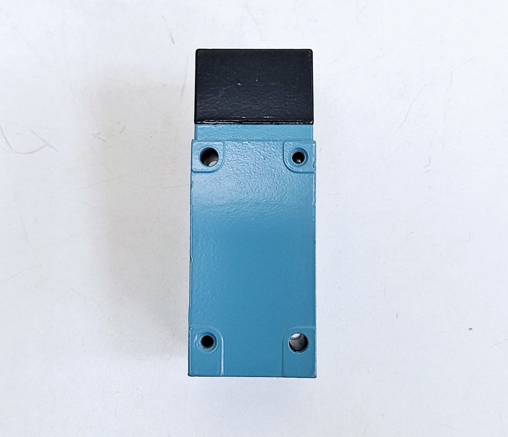 Honeywell Micro Switch LSA3K Heavy Duty Limit Switch 600VAC