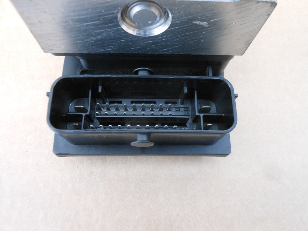 2013 Ducati Monster 796 ABS – ABS Pump / Control Module
