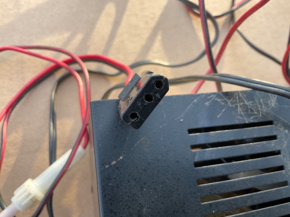 Apple Blossom Electronics Power Supply, 13.8 VDC-4 Amp