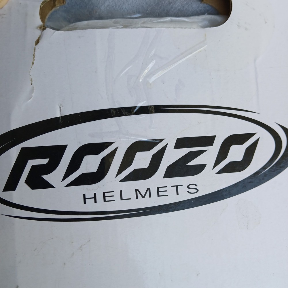 Helmet Roozo