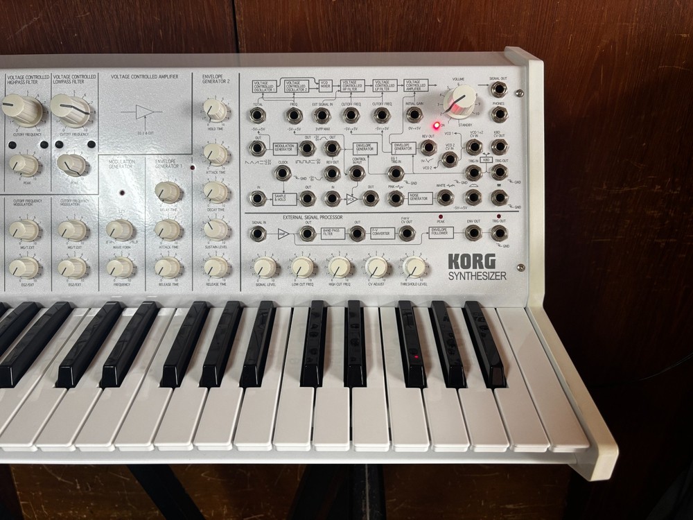 Korg MS-20 FS Semi-Modular Synthesizer White w/ case