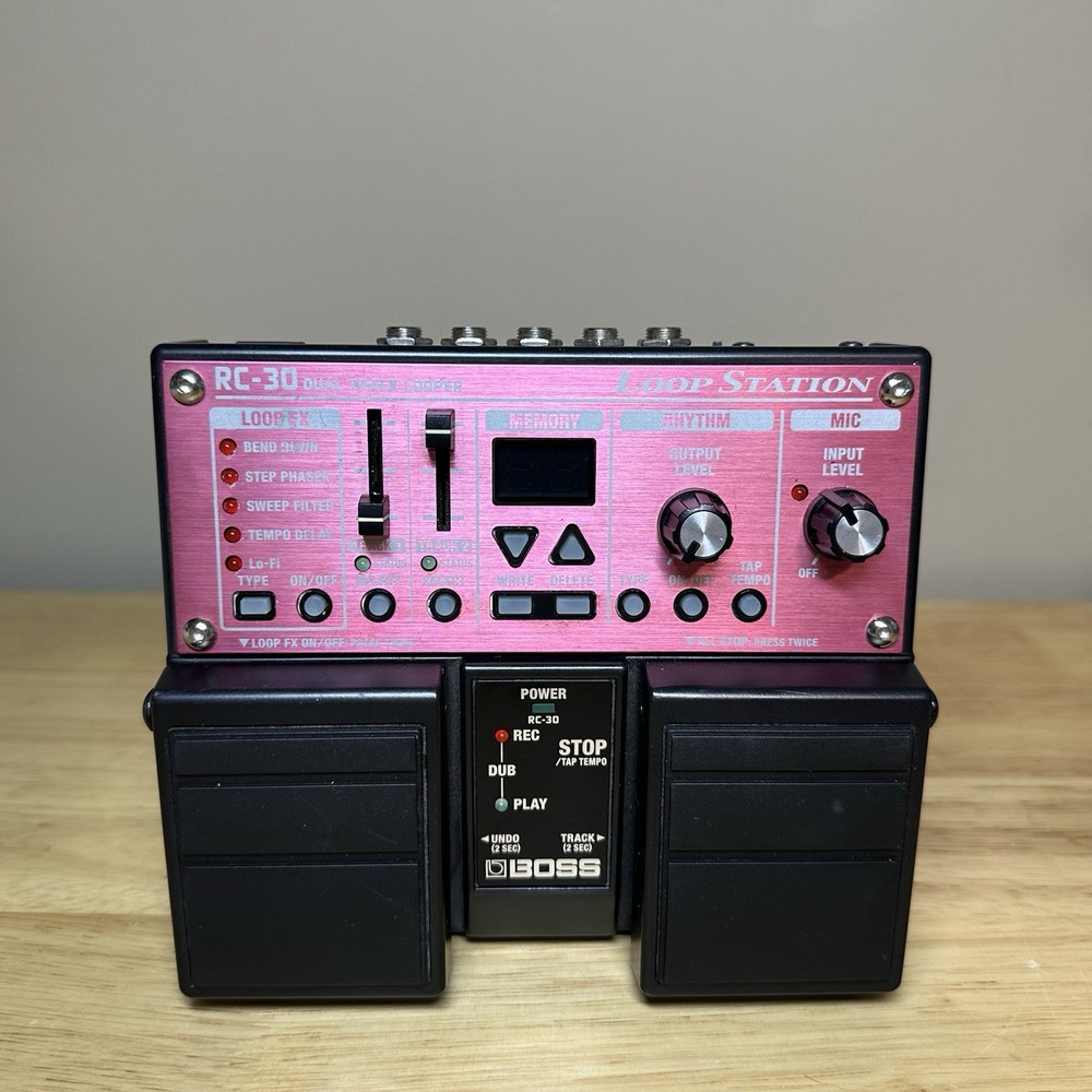 Boss RC-30 Loop Station Looper Sampler Effects Pedal *NOT TESTED*