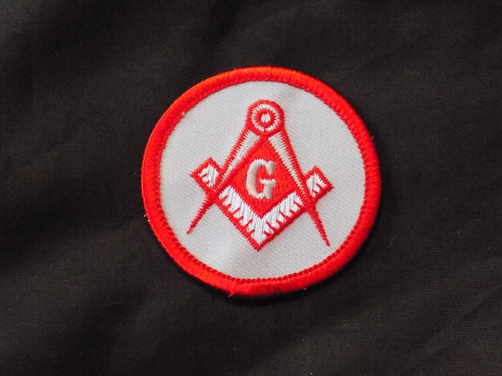 Masonic Red Square Compass Patch Round Iron Sew Freemason Fraternity NEW!