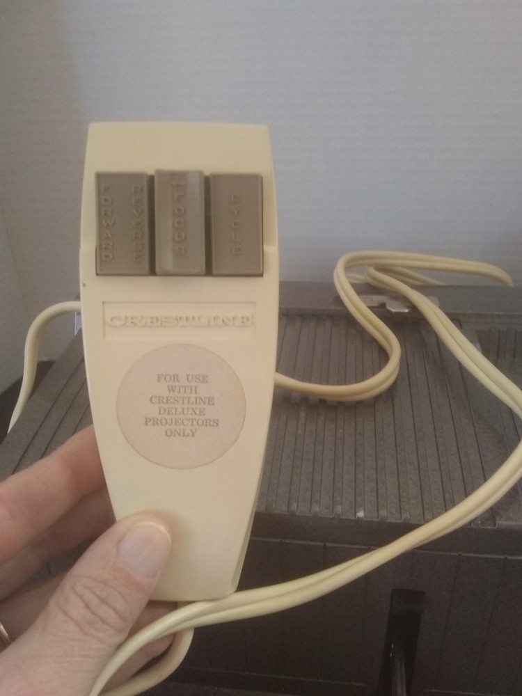 Vintage Crestline Deluxe Projector
