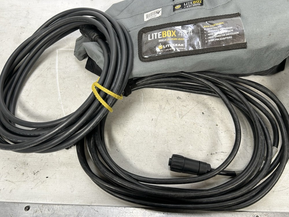 LiteGear LiteTile Plus 4 - 2 Light Kit with Accessories and Case