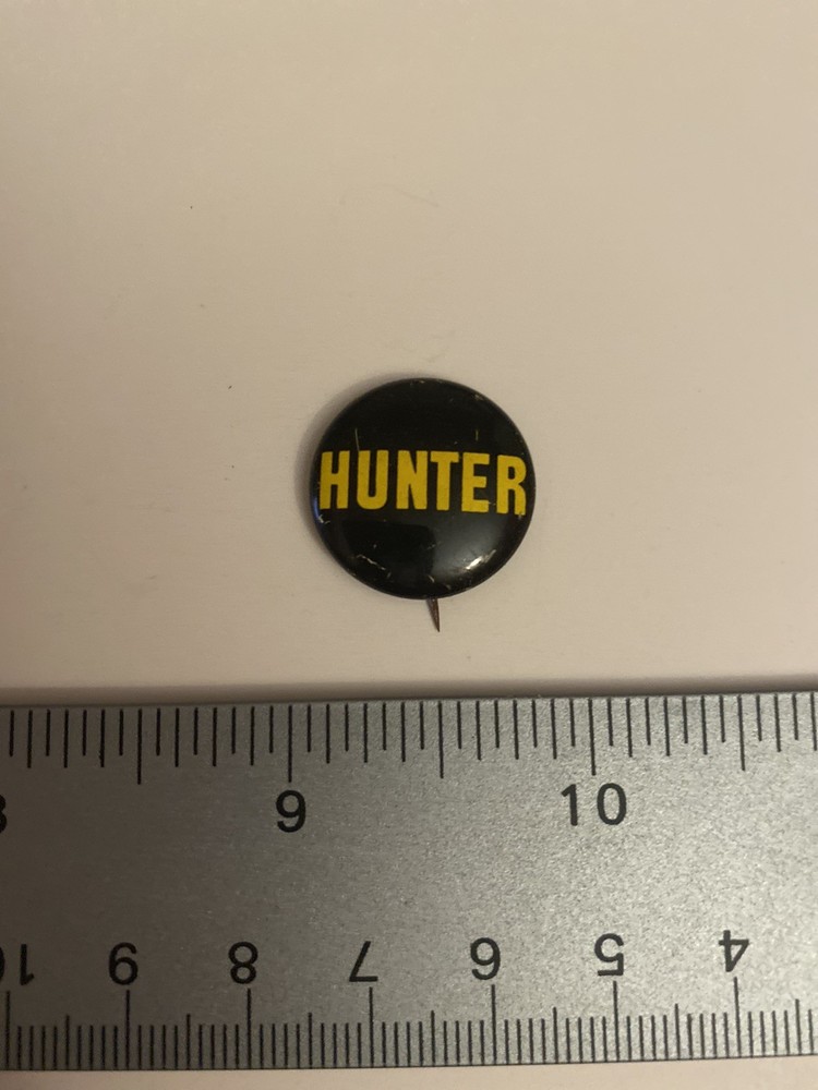 Hunter Pin Back Button P61