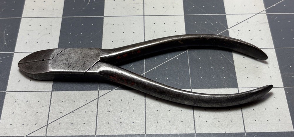 F.E. Lindston Sweden Bell System Cutter Tools