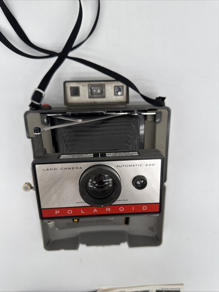 Polaroid 220 Land Camera With Case & Manual Untested