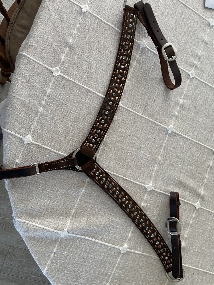 Circle Y breast collar