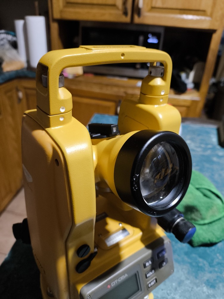 Topcon DT-05A digital Theodolite used