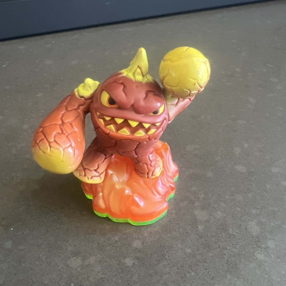 Skylanders: Giants: LIGHTCORE Eruptor Figure