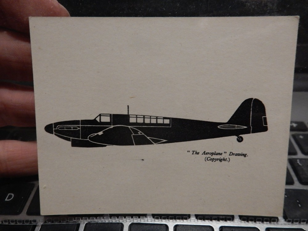 WW2 ERA SMALL RECOGNITION CARD   TYPE  ?    9 X 8 CM    / ?