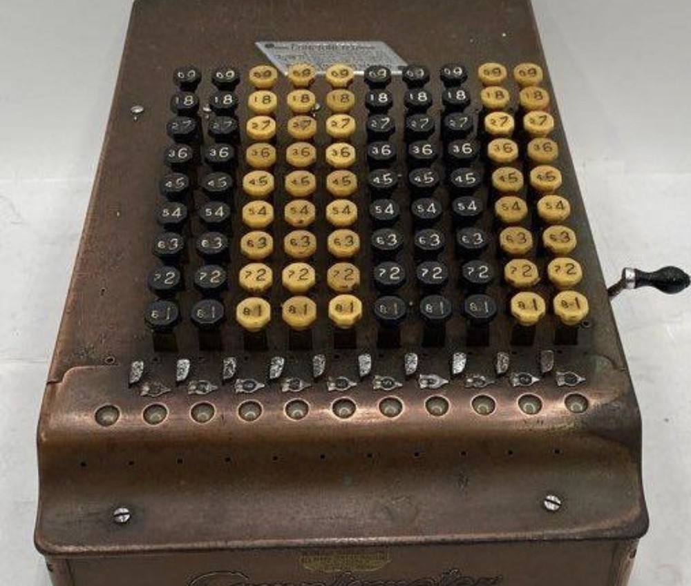 Felt & Tarrant 1920’s Comptometer Model J Working Adding Machine w/ Cover Manual