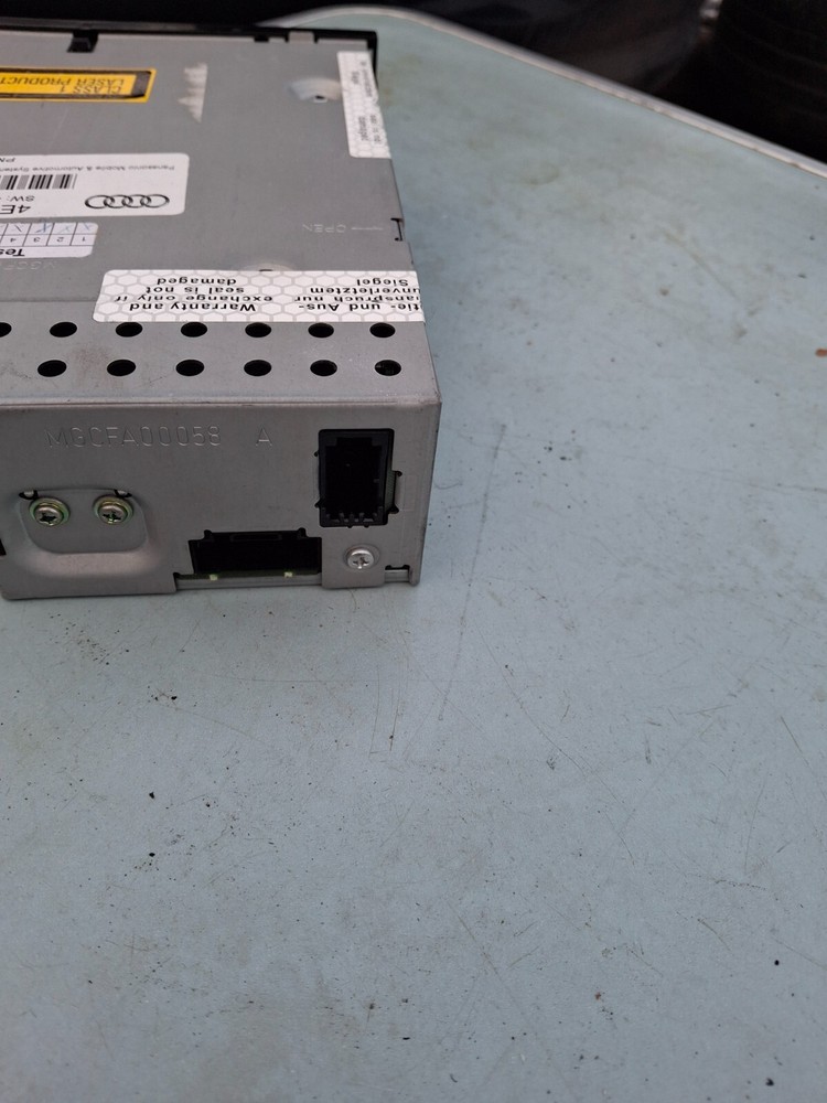 AUDI A8 CD CHANGER DISK UNIT 6 DISK 4E0035110A D3 2002 - 2010