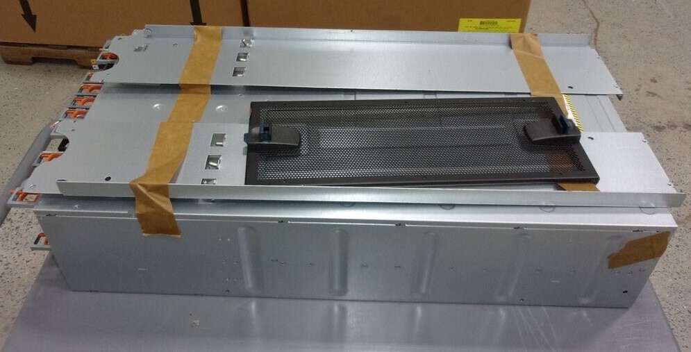 EMC MGTN VMAX 24-Bay Megatron Storage Processor Enclosure SEE NOTES