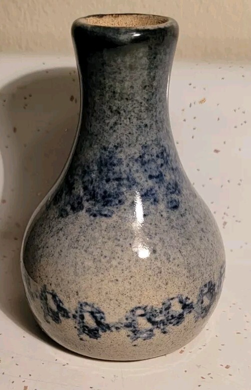 STUDIO ART POTTERY STONEWARE BLUE GLAZE BUD VASE
