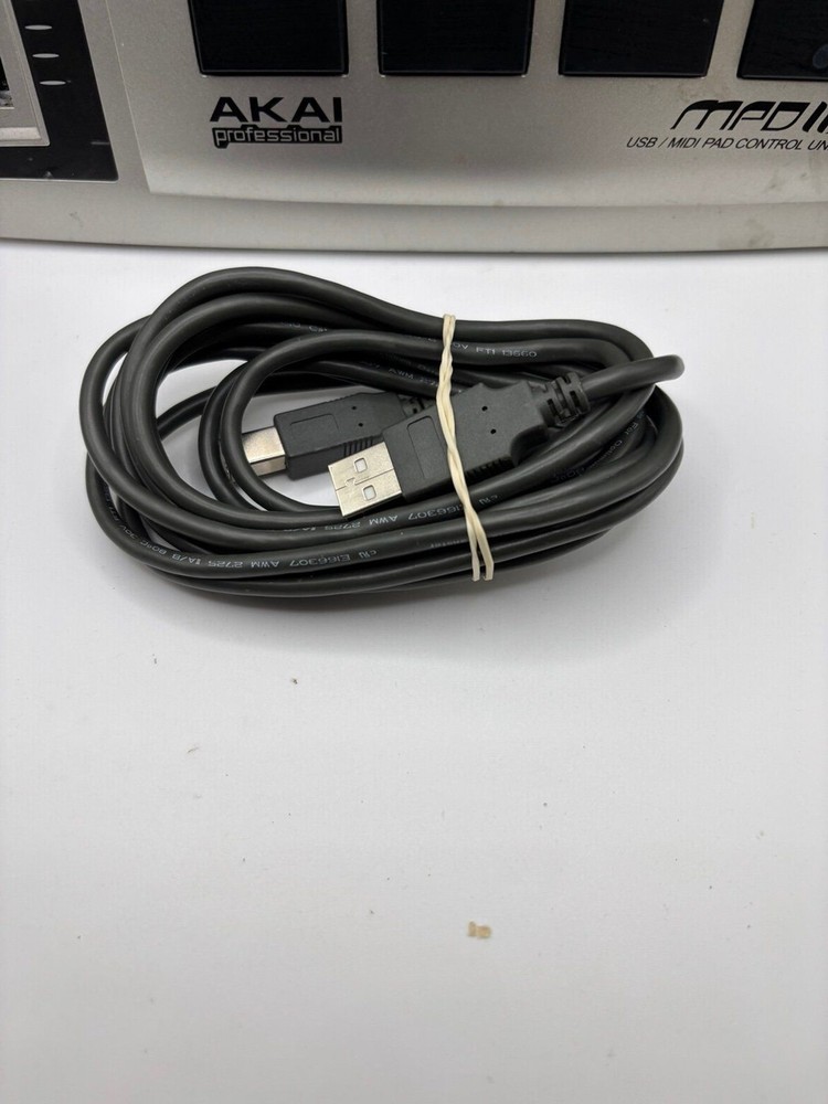 Akai Professional MPD16 USB/MIDI Pad Controller for Windows & Macintosh