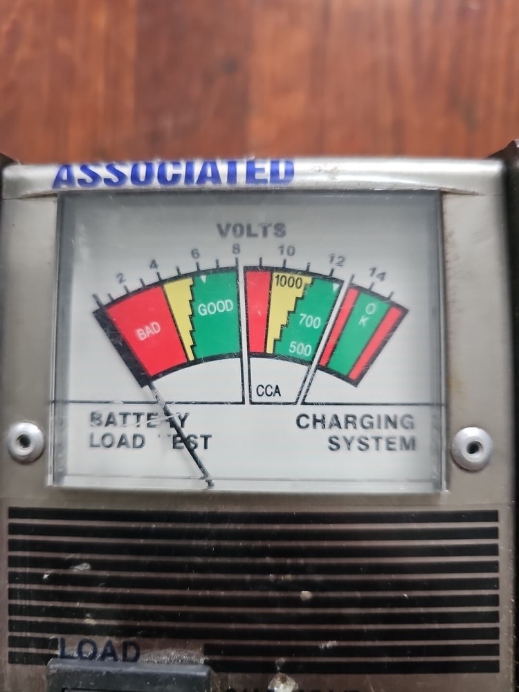 Associated 6/12 Volt Battery Tester Model 6026 Battery Load Test Charge system