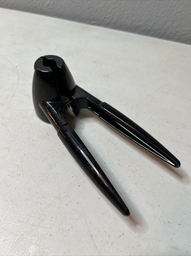 Pecan Nut Cracker Walnut Plier Opener, Heavy Duty Cracking Tool