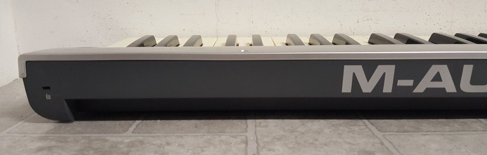 M-Audio KeyRig 49 49-Key USB Keyboard Controller STICKY SCROLL WHEELS