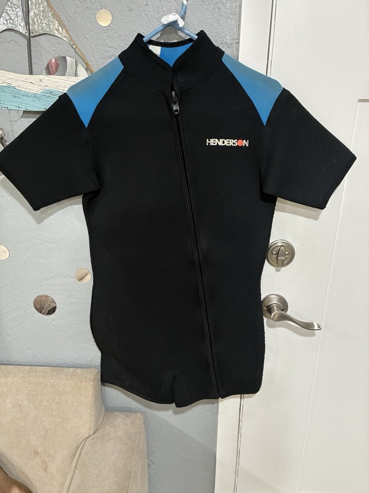 Large Henderson short Sleeve Spring Suit