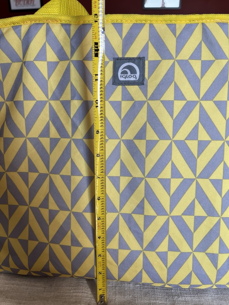 Igloo Insulated Canvas Cooler Tote Drawstring Closure
