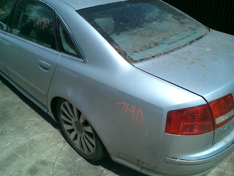 2003 - 2004 Audi A8 - Radio Receiver Module - 4E0035541