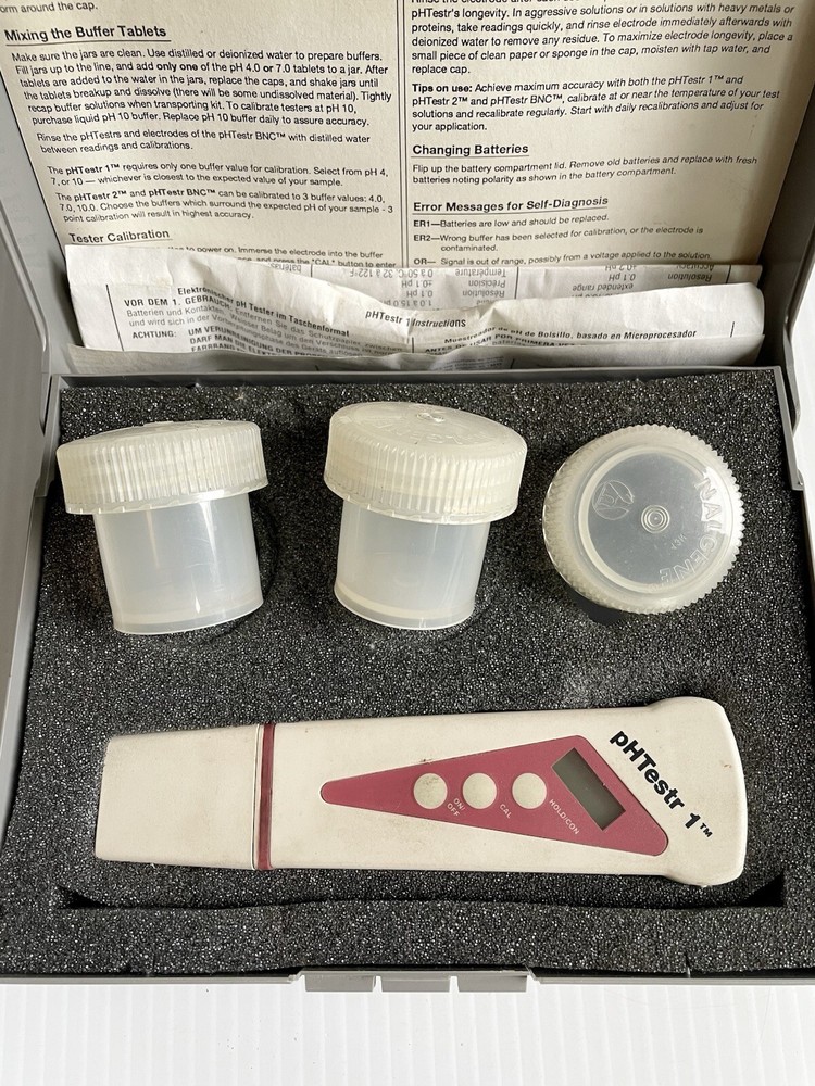 Oakton pHTestr 1, Temperature Control PH Water Analysis Tester Kit- Untested