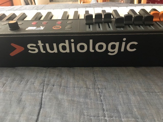Studio Logic Numa Compact 2X 88 Key - Keyboard Piano