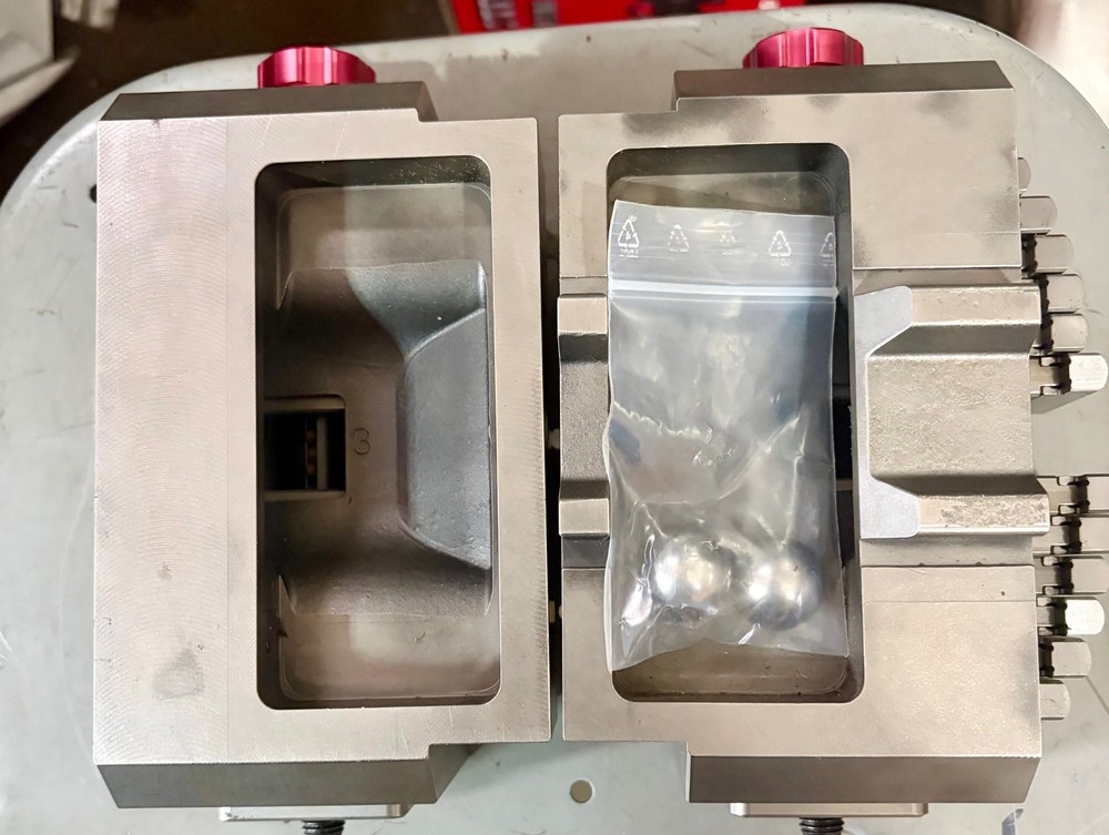 Pair NORGREN ADAPTIX soft jaws for Kurt vises