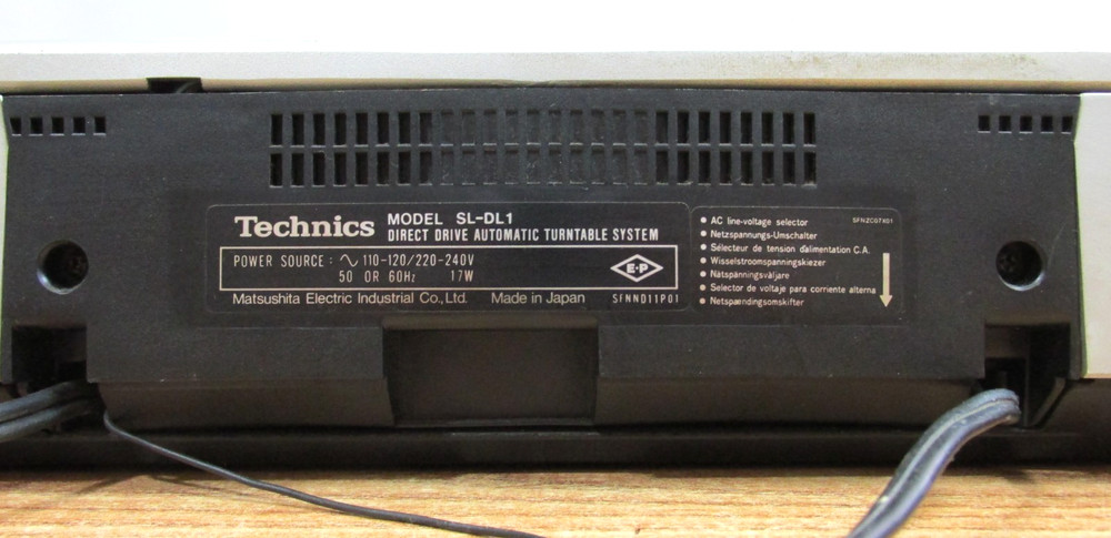 Technics SL-DL1 Direct Drive Linear Tracking Turntable-