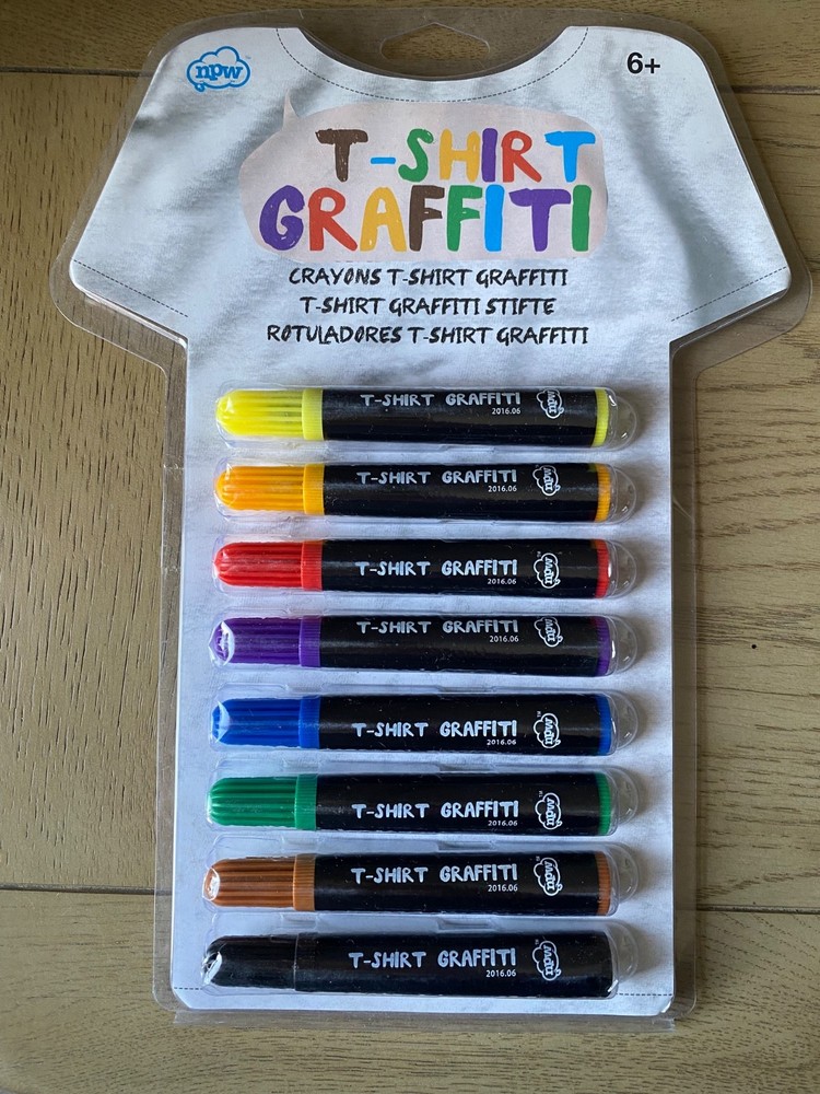 T-Shirt Graffiti colouring pens 8 pack
