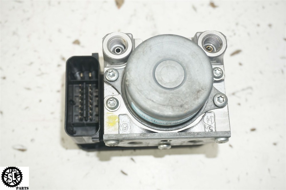 2014 TRIUMPH DAYTONA 675 ABS MODULE BRAKE PUMP