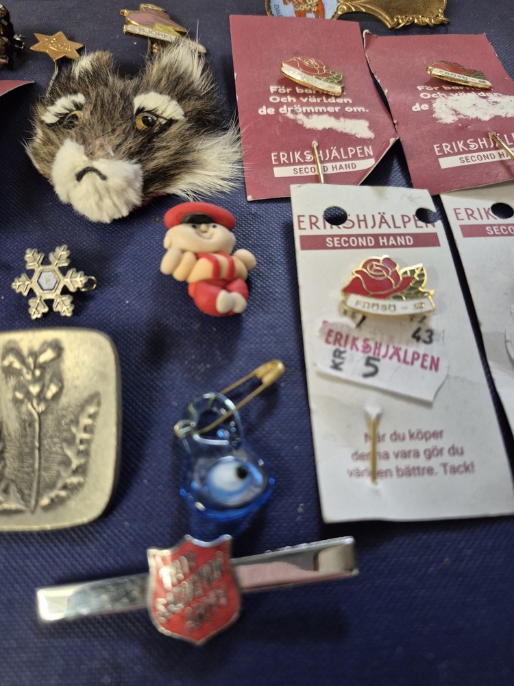 Swedish Badges Assorted 5