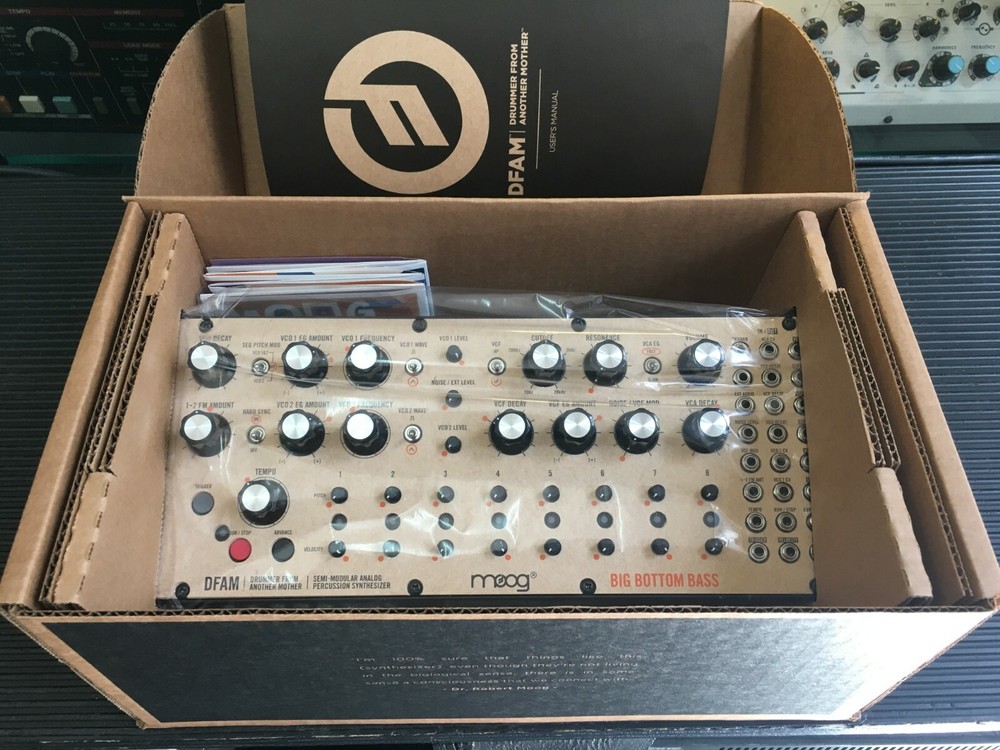 Moog DFAM Semi-modular Eurorack Analog Percussion Synth w/cables  //ARMENS//