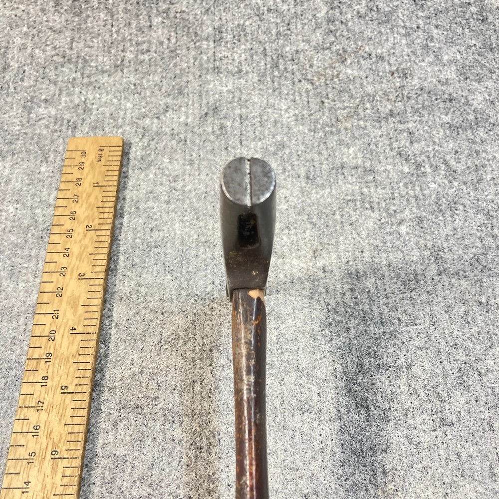 Vaughn Cushnell Hammer Split Head Tack Puller Wood Handle Upholstery Leather