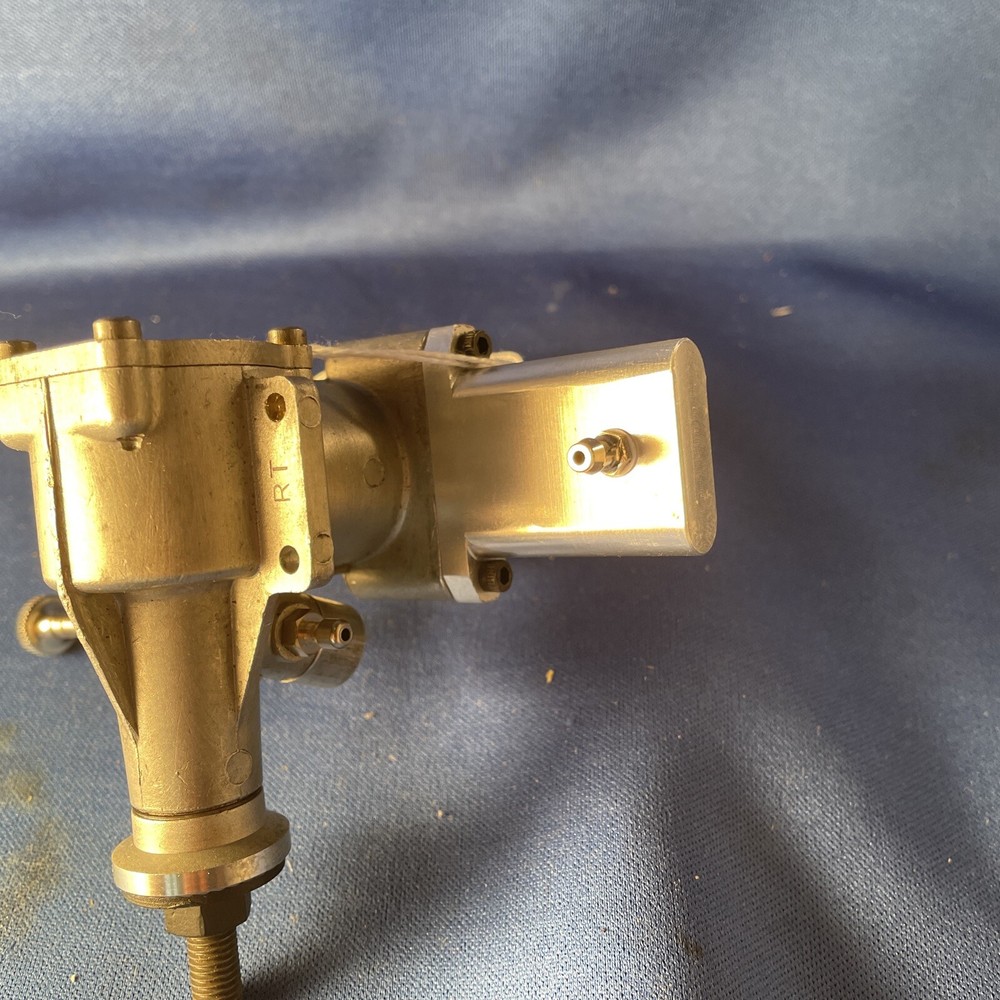 OS MAX 30 C/L WITH T-MUFFLER EXCELLENT #127