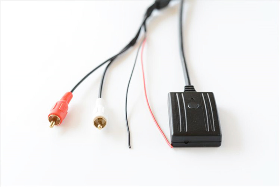 Car 2 RCA Bluetooth Wireless Connection AUX Music Cable Adapter+Mic+Change Song