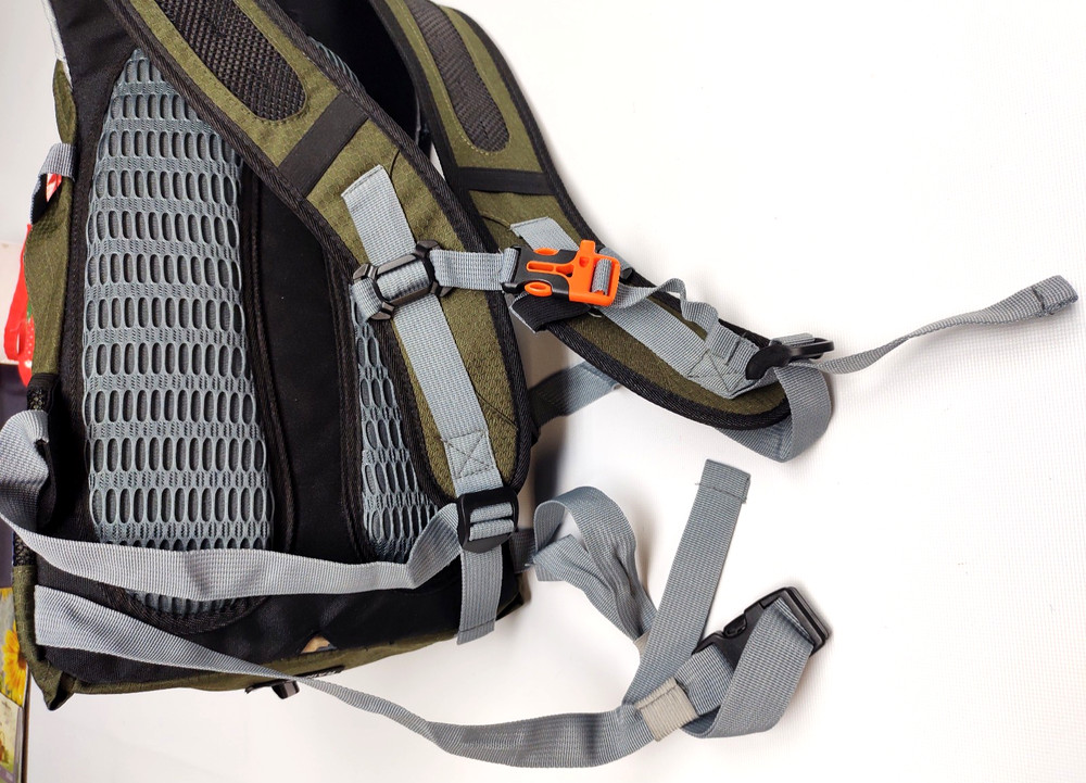 NWT Osage River Drake Hydration Pack Green Backpack~Missing Hydration Parts