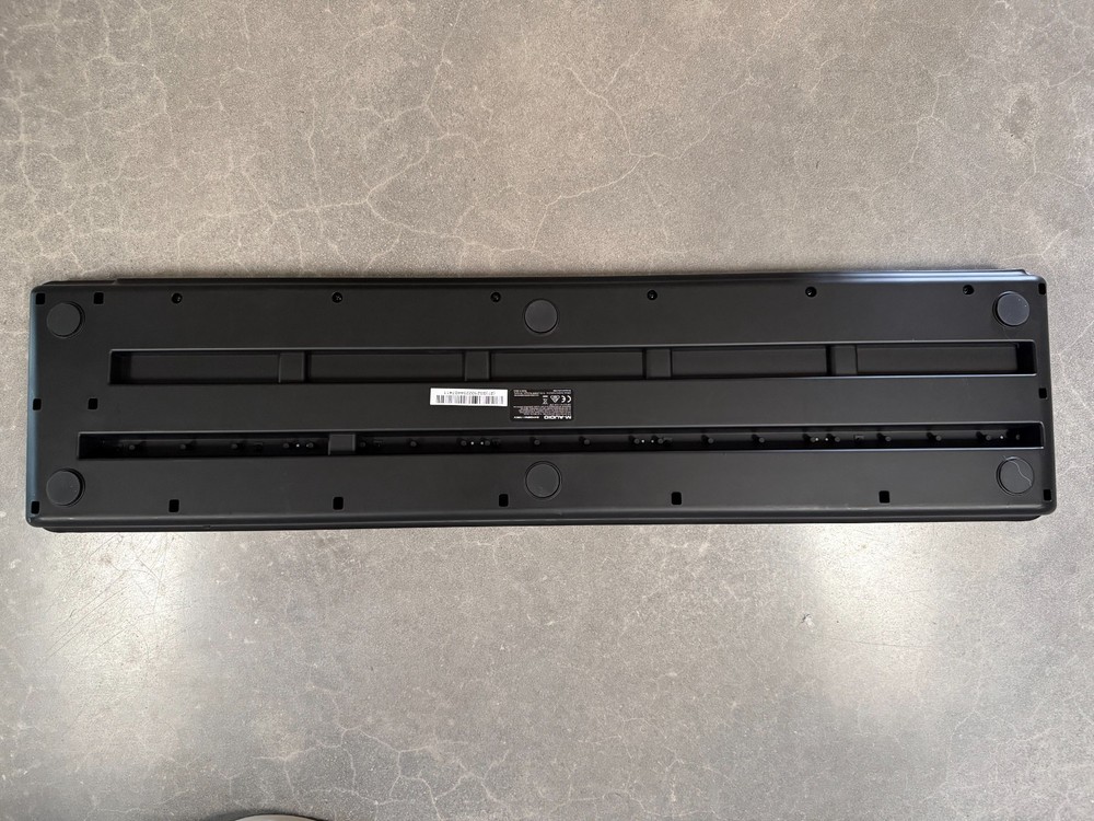 M-Audio OXYGEN 61 USB MIDI Keyboard Controller 8 Touchpads