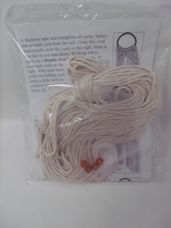 The Fox Collection VINES MACRAME BOOKMARK Kit