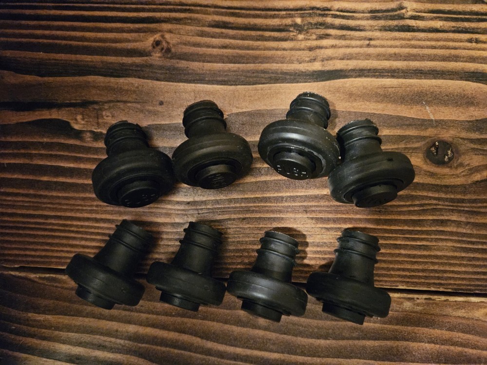 8 wine corks new Rubber Push Button