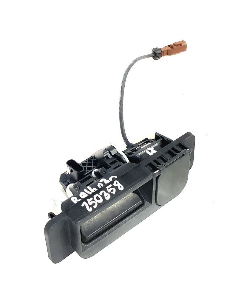 2017 Mercedes S550 OEM Trunk Release Handle With Camera