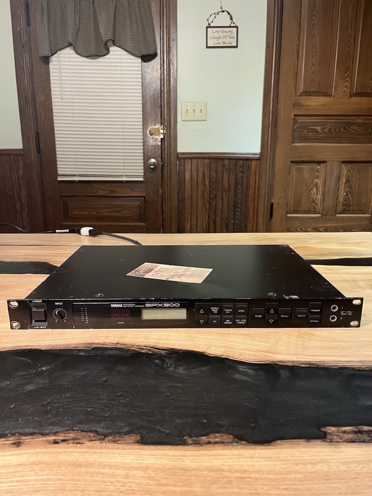Yamaha SPX900 Professional Multi Effect Processor